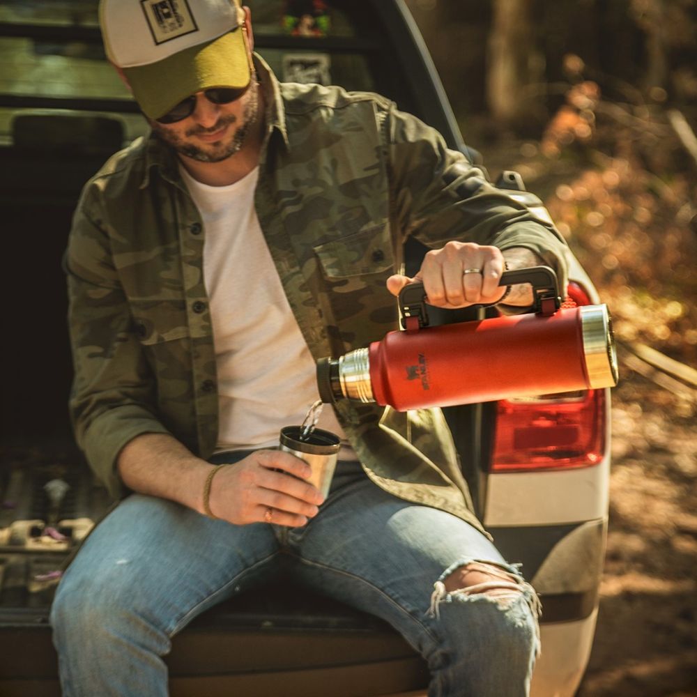 Termo Classic  Stanley 1,4 lt Limestone con tapon cebador